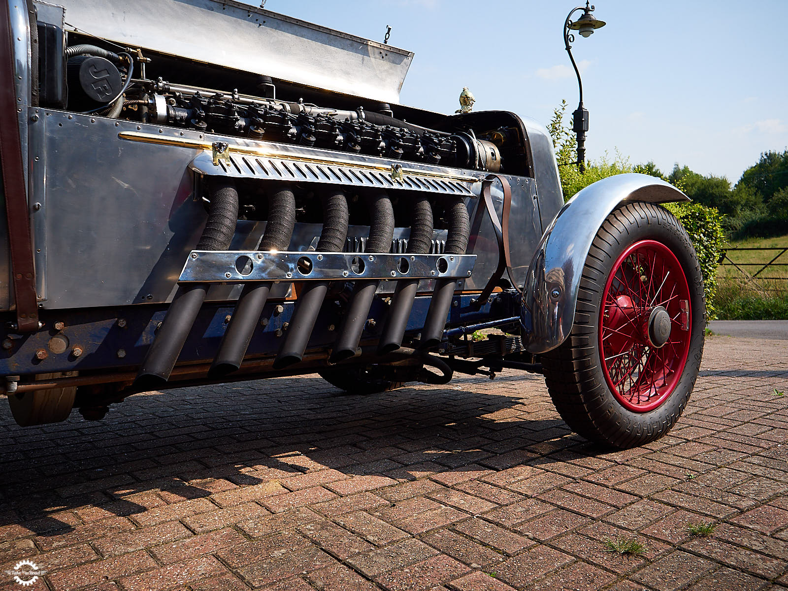 An afternoon with a 1924 Minerva Liberty Special 27 litre V12