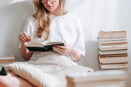 Woman reading