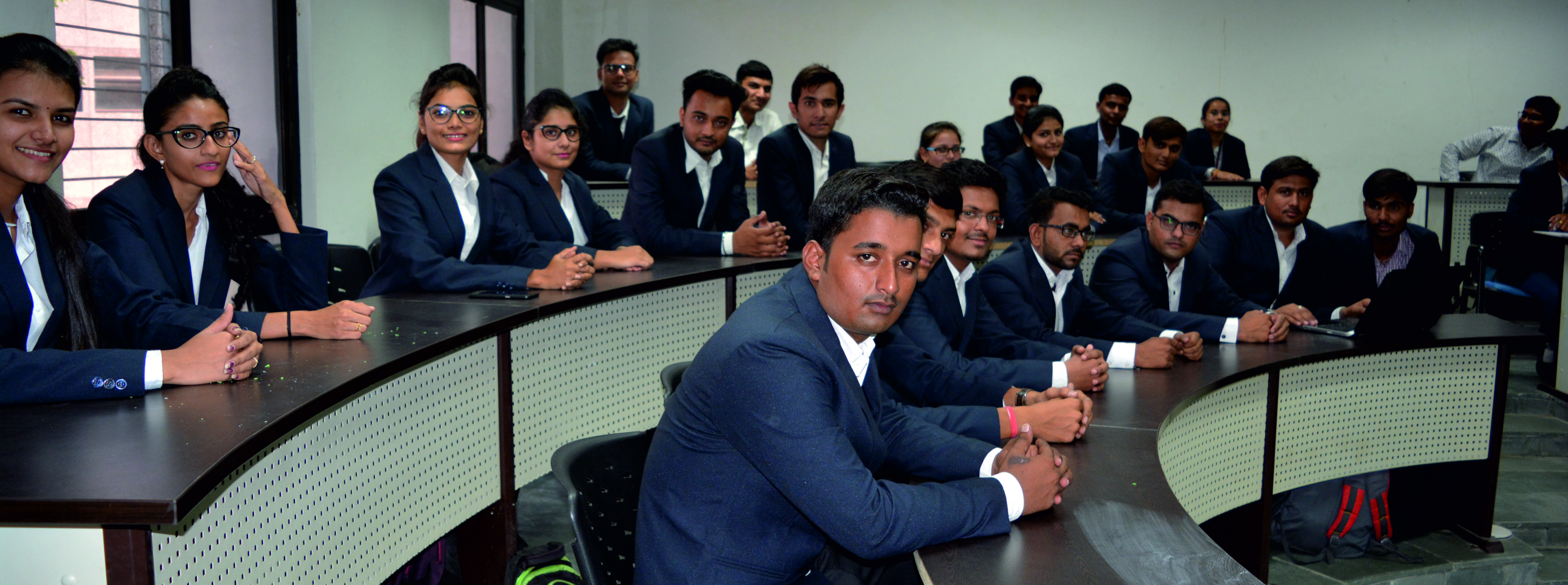 V. M. PATEL INSTITUTE OF MANAGEMENT Image