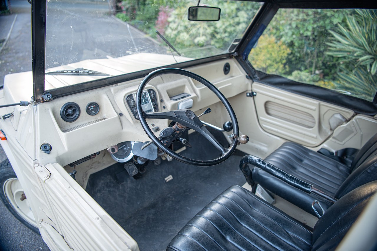Citroën Méhari owned by Dave Davies of The Kinks up for auction