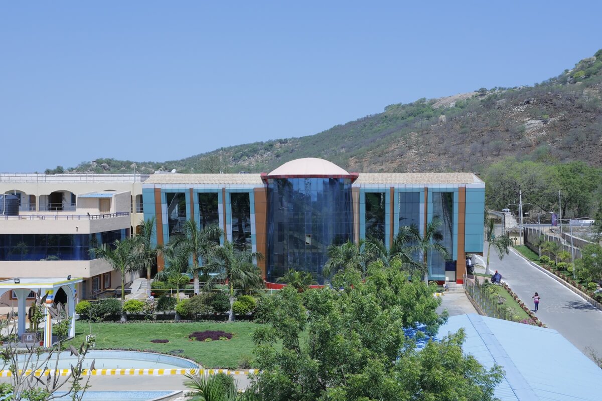 Sri Venkateswara School Of Nursing Image