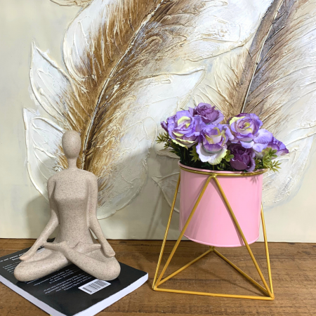 Maceta con soporte rosado, 18.5x17x17cm, metal