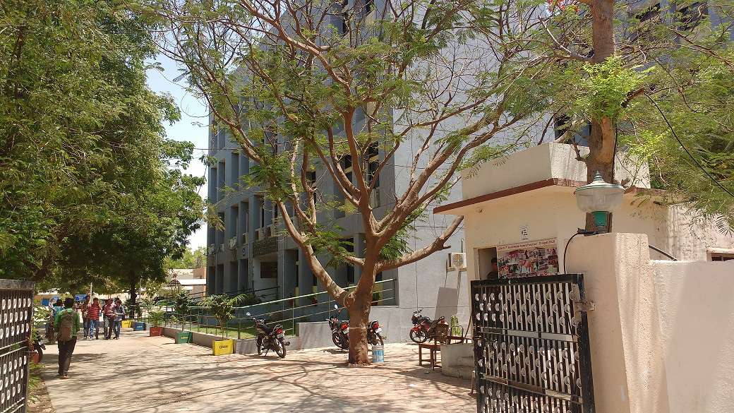 Lukhdhirji Engineering College Image