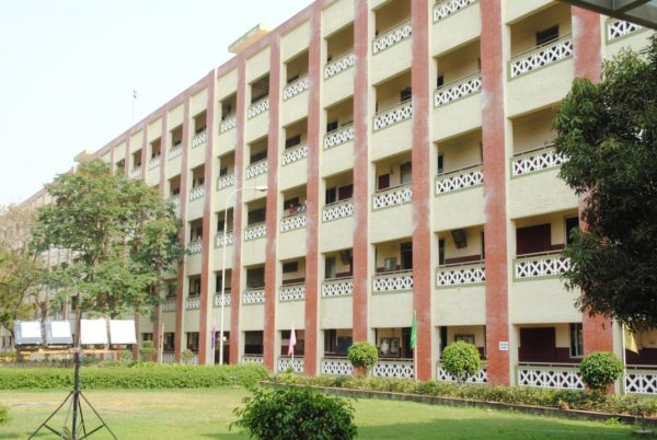 Velammal Engineering College, Chennai Image