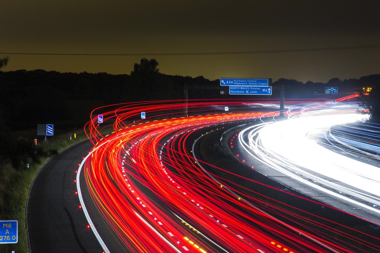 7 infractions courantes au code de la route et leurs sanctions au Royaume-Uni