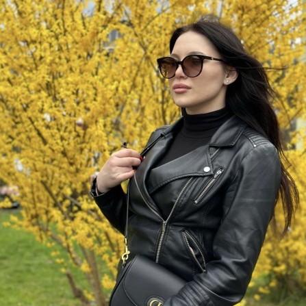 lady's photo