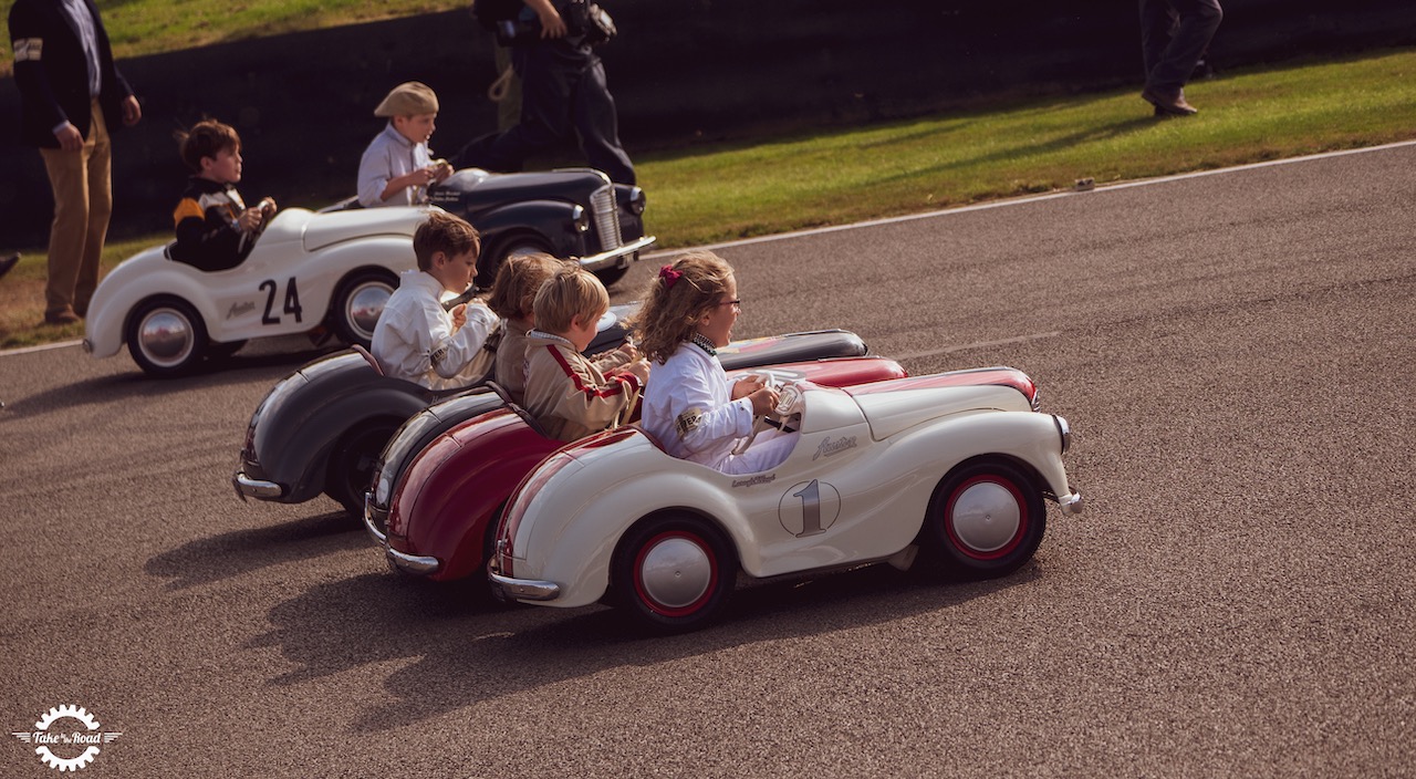 Le sport automobile historique fait un retour glorieux au Goodwood Revival 2021