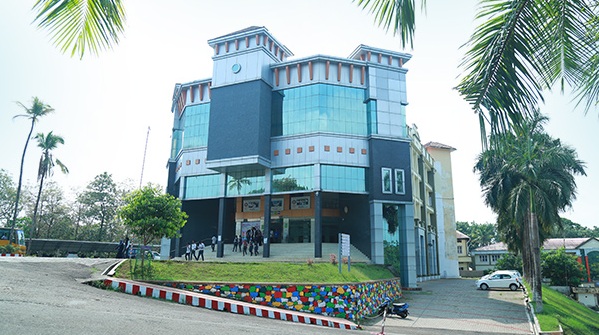 Ilahia College of Engineering and Technology. Ernakulam Image