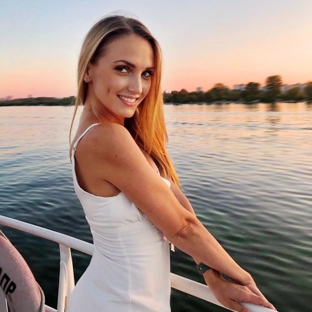 lady's photo