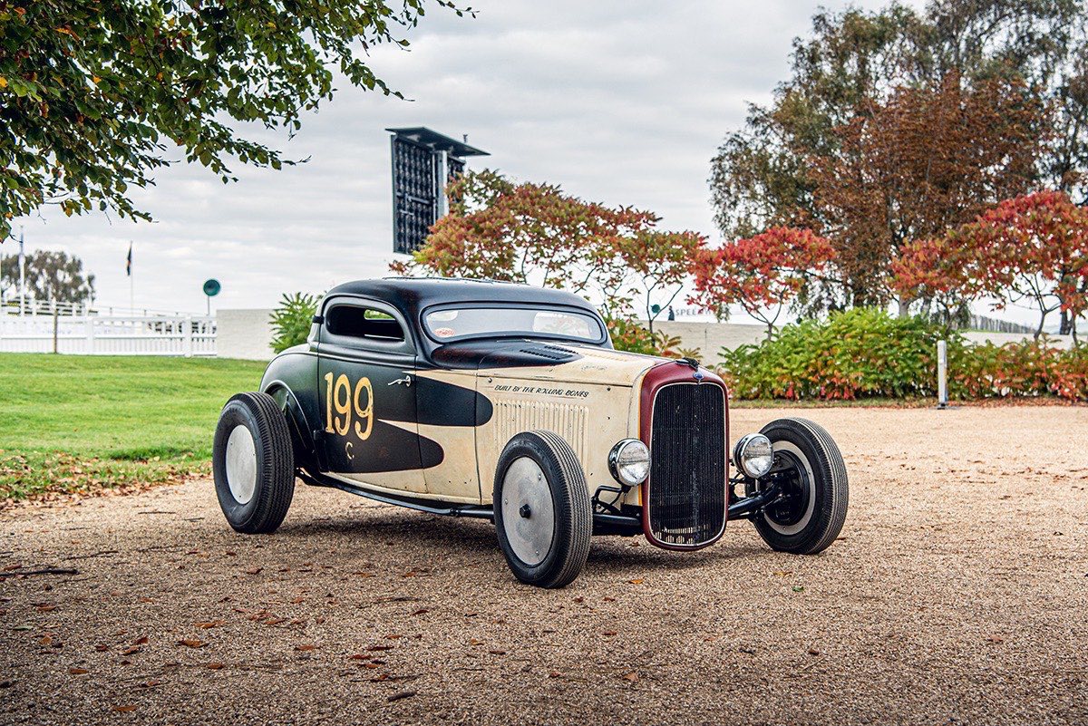 Rolling Bones hot rods set for Salon Privé