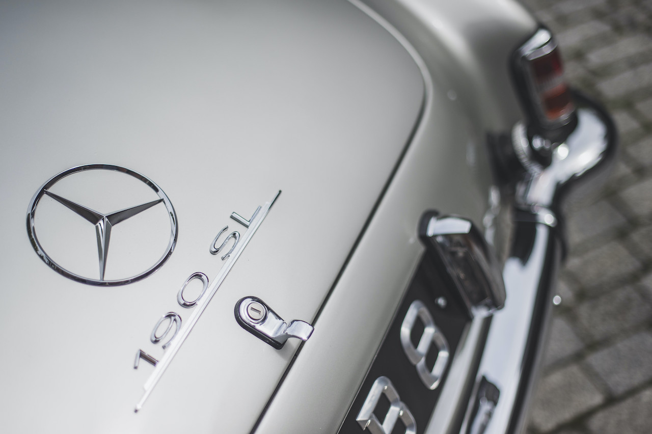 Early Mercedes-Benz 190SL to be auction by The Market