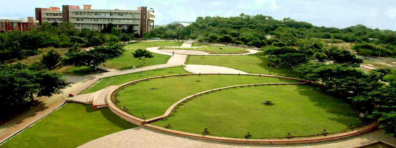 Kavayitri Bahinabai Chaudhari North Maharashtra University, Jalgaon Image