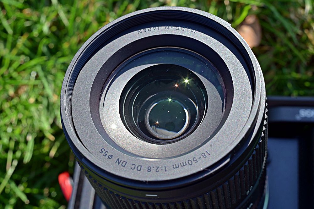Sigma 18 50mm F2.8 Front