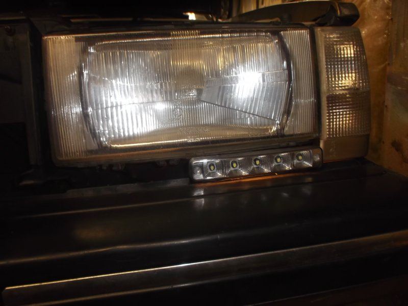 https://dl.dropboxusercontent.com/s/zag98oi61yleg0z/Montering%20%20LED%20p%C3%A5%20plats%20004.jpg