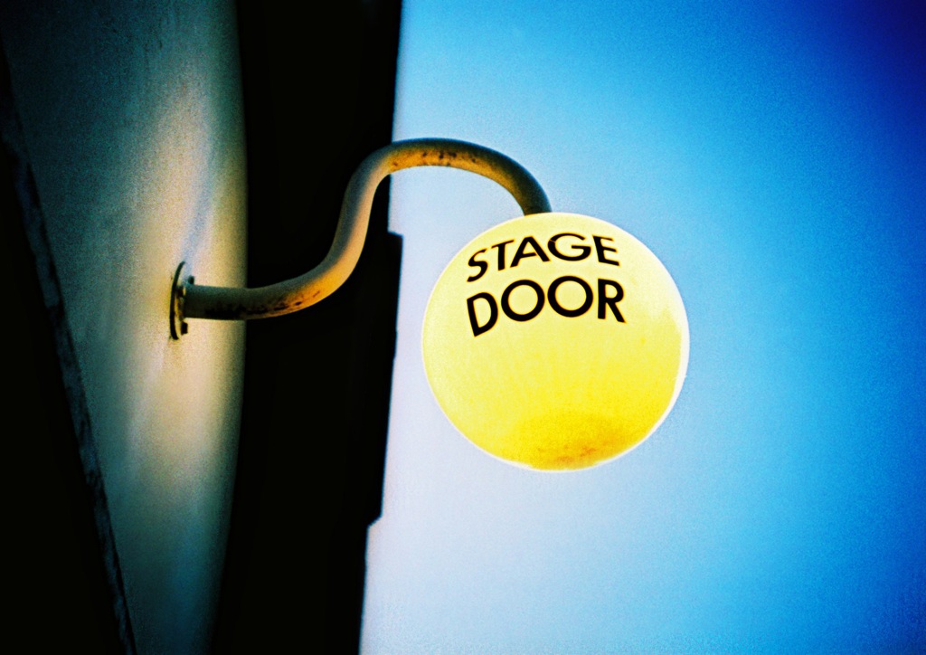 Stage door lightbulb