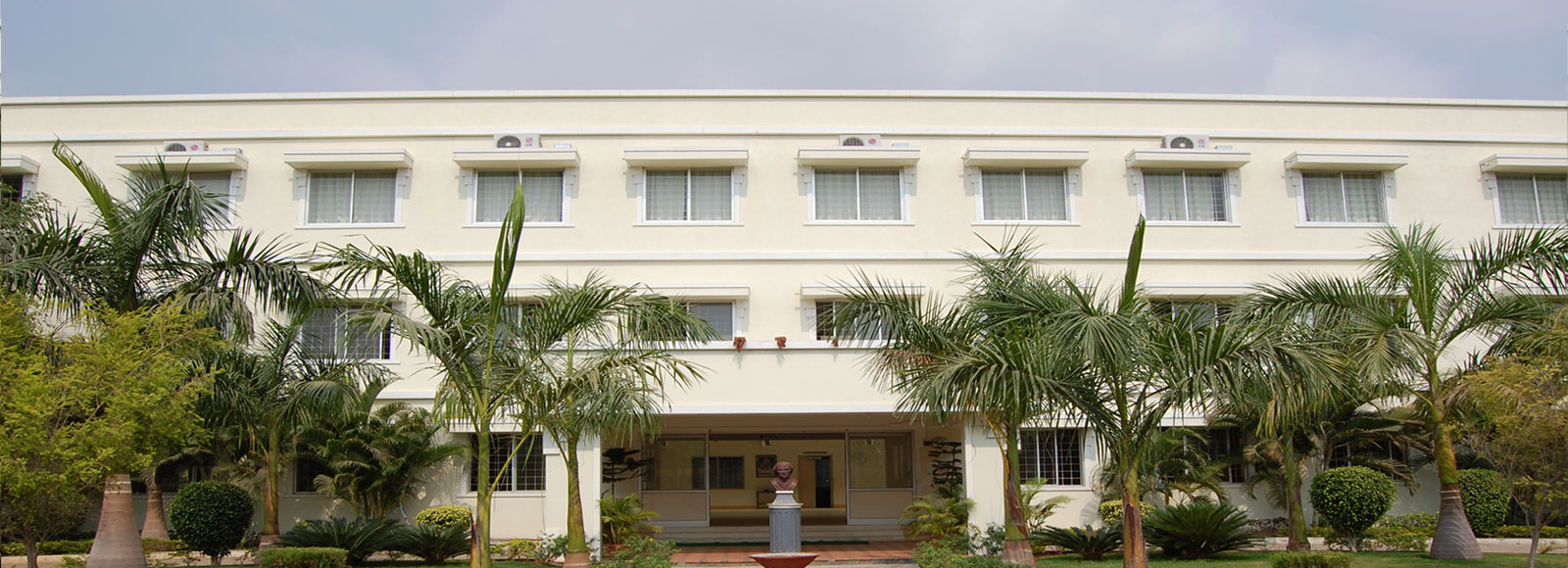 Sivaraj Naturopathy and Yoga Medical College, Salem Image