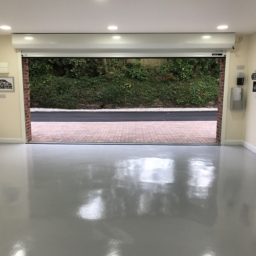 Why you should paint your Classic Car garage floor with Epoxy Resin