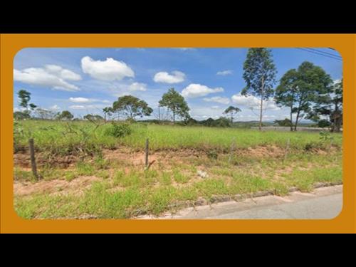 FAIXA DE TERRENO, LOCALIZADO NA VILA ISA, GOVERNADOR VALADARES/MG. ÁREA TOTAL DE 4.200,00M². CONTEN...