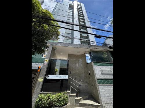 Apartamento      -   - 225,98m2