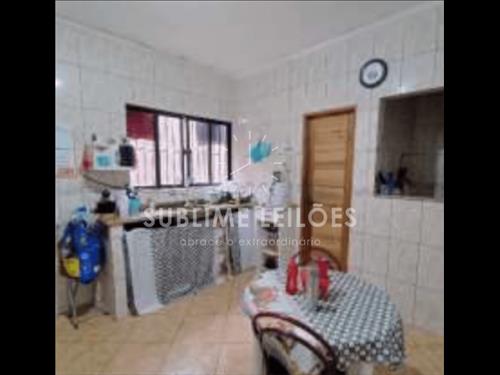 Terreno de 60m² | Benfeitorias