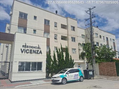 Apartamento      -   - 65,76m2