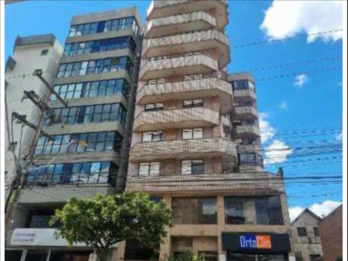 Apartamento à venda em leilão
