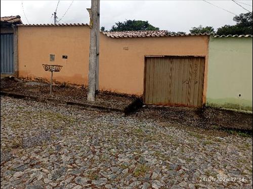 Casa             -   - 182,00m2