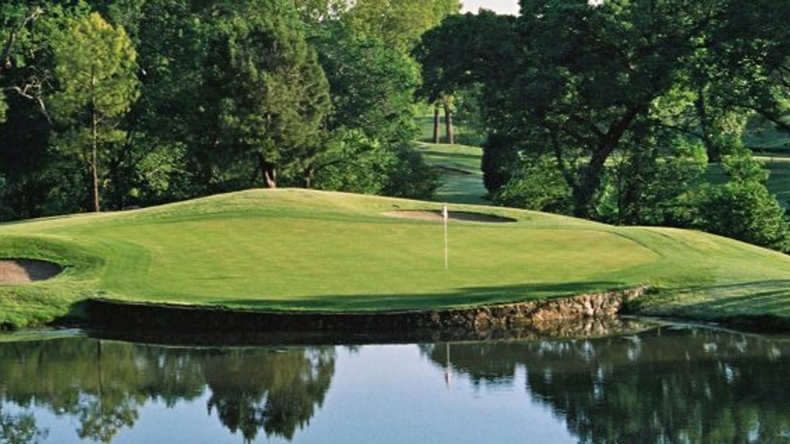 Riverside Golf Club