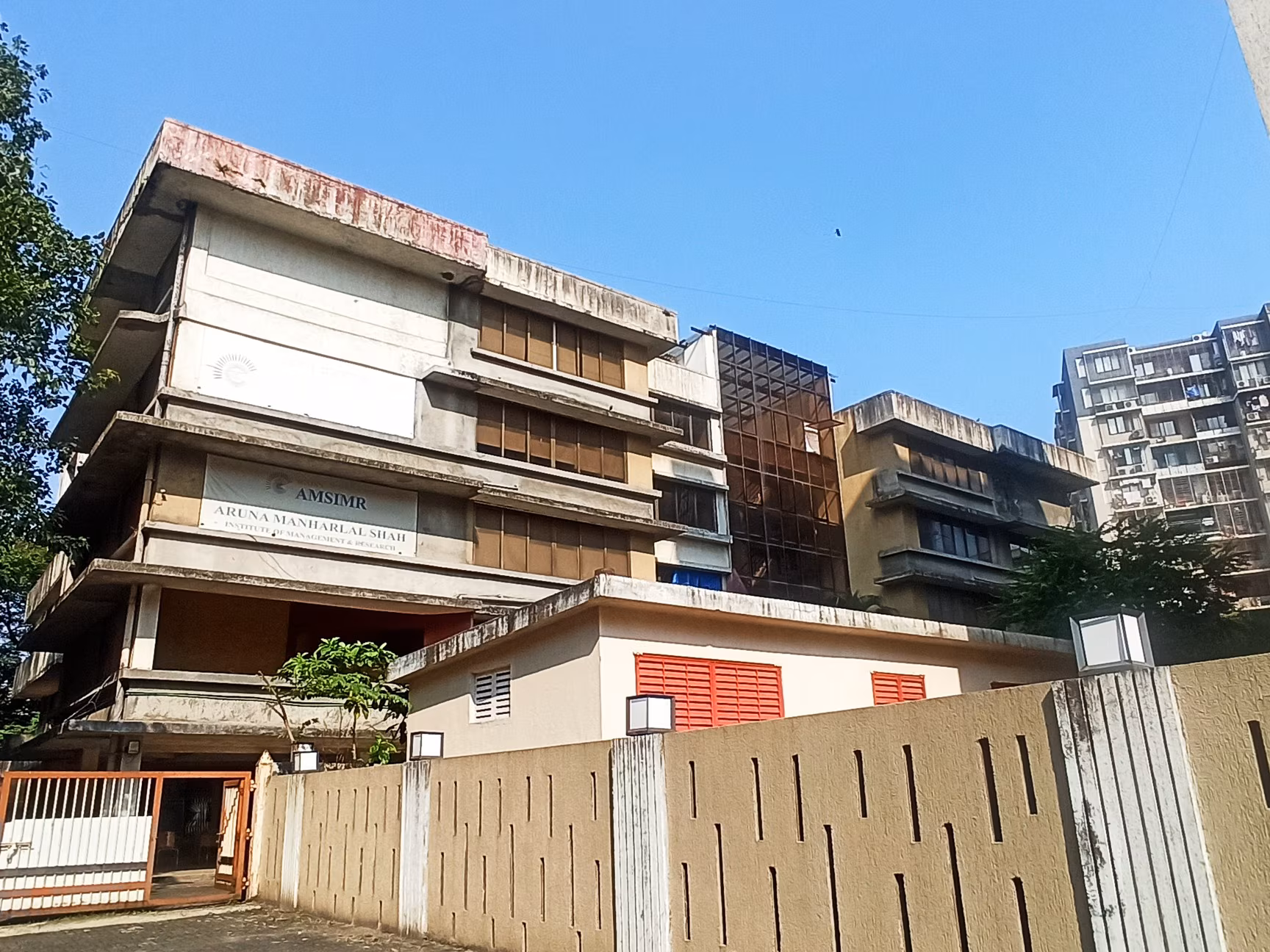 Aruna Manharlal Shah Institute of Management and Research, Mumbai