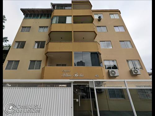 Apartamento nº 304D, no Ed. Residencial Ilha Bela, com área privativa de 126,04m², Meia Praia, em I...