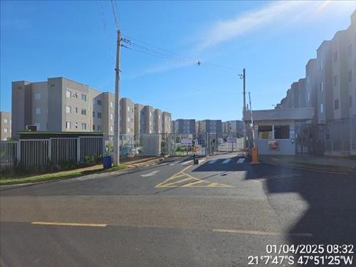 Apartamento  -   - 91,44m2