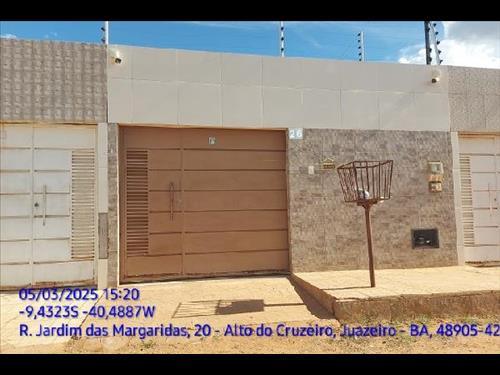 Casa  -   - 100,00m2