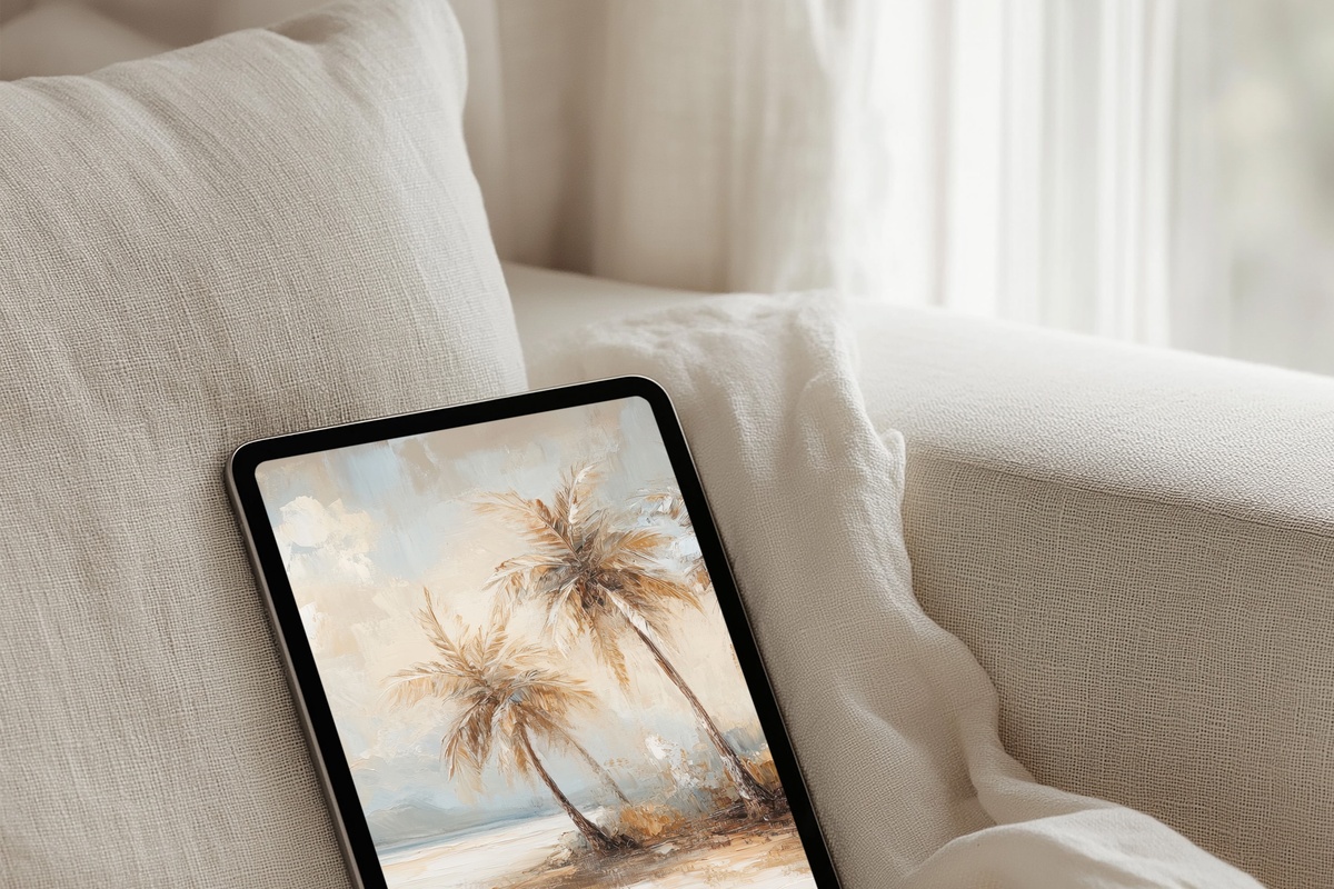 Tranquil Palm Coasts Vintage iPad Wallpaper - muted coastal palms in vintage teal and sand