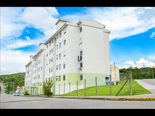 APARTAMENTO Nº 403 BLOCO D COM ÁREA DE 49m², RESIDENCIAL COMPOS DA SERRA VI EM CAXIAS DO SUL/RS