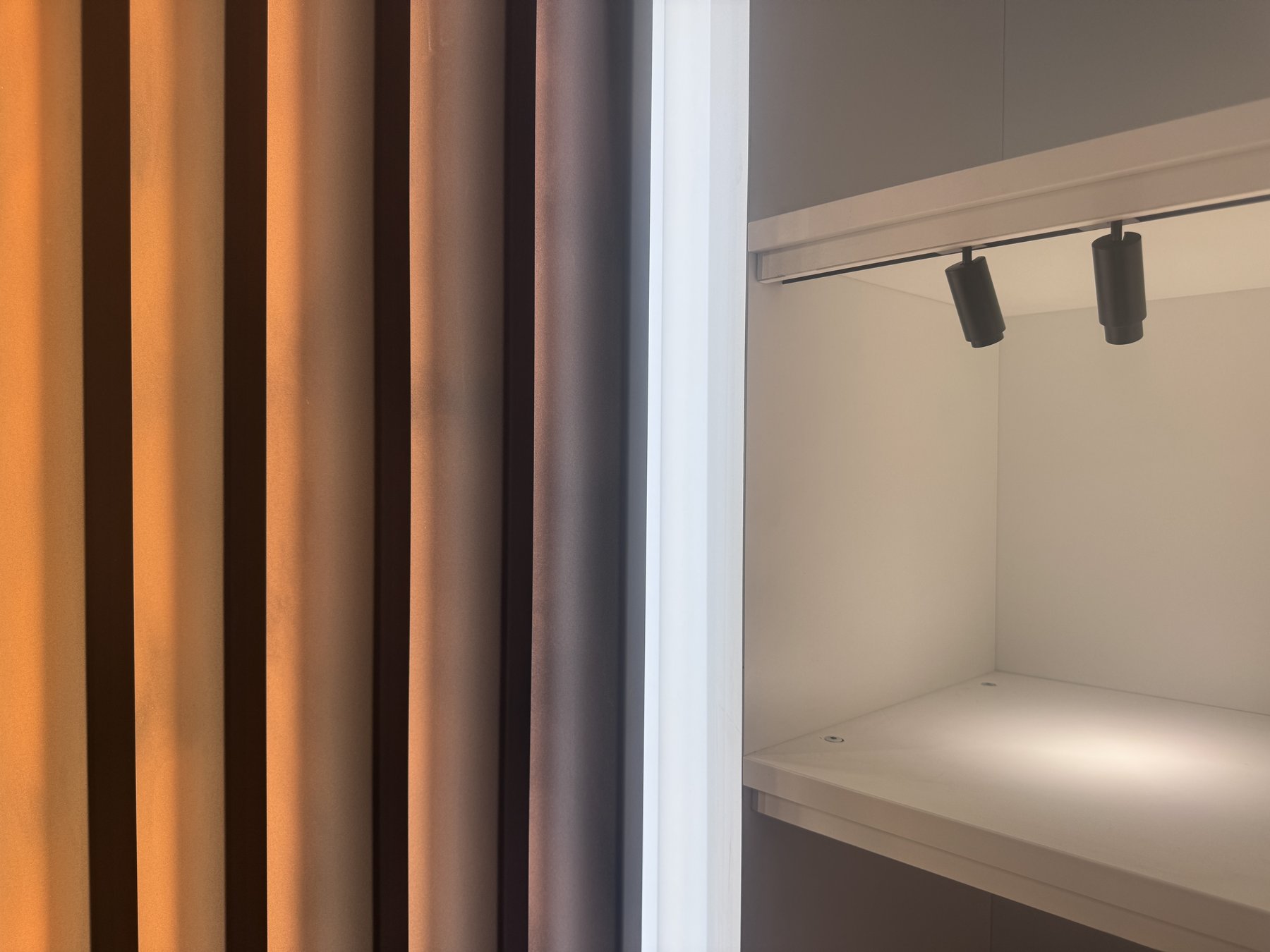 Mini Zoom — compact adjustable spotlight