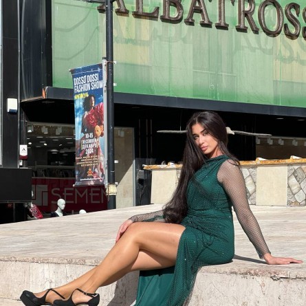 lady's photo