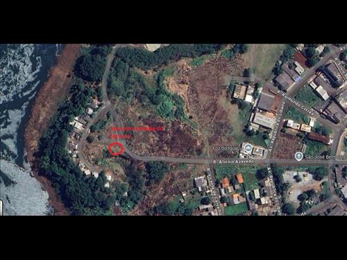 DIREITOS sobre o terreno com área de 978,50m2  localizado na Rua Maria de Andrade s/nº, Foz do Igua...