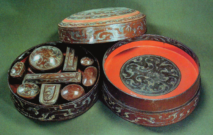 Nested Lacquer Box Painted with Cloud Scrolls. Early Western Han dynasty. Unearthed from Tomb No. 1, Mawangdui. Hunan Provincial Museum.