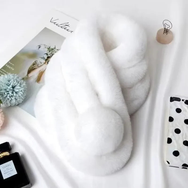 Lavisa - Plush Faux Fur Winter Scarf