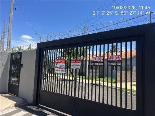 Casa             -   - 147,59m2