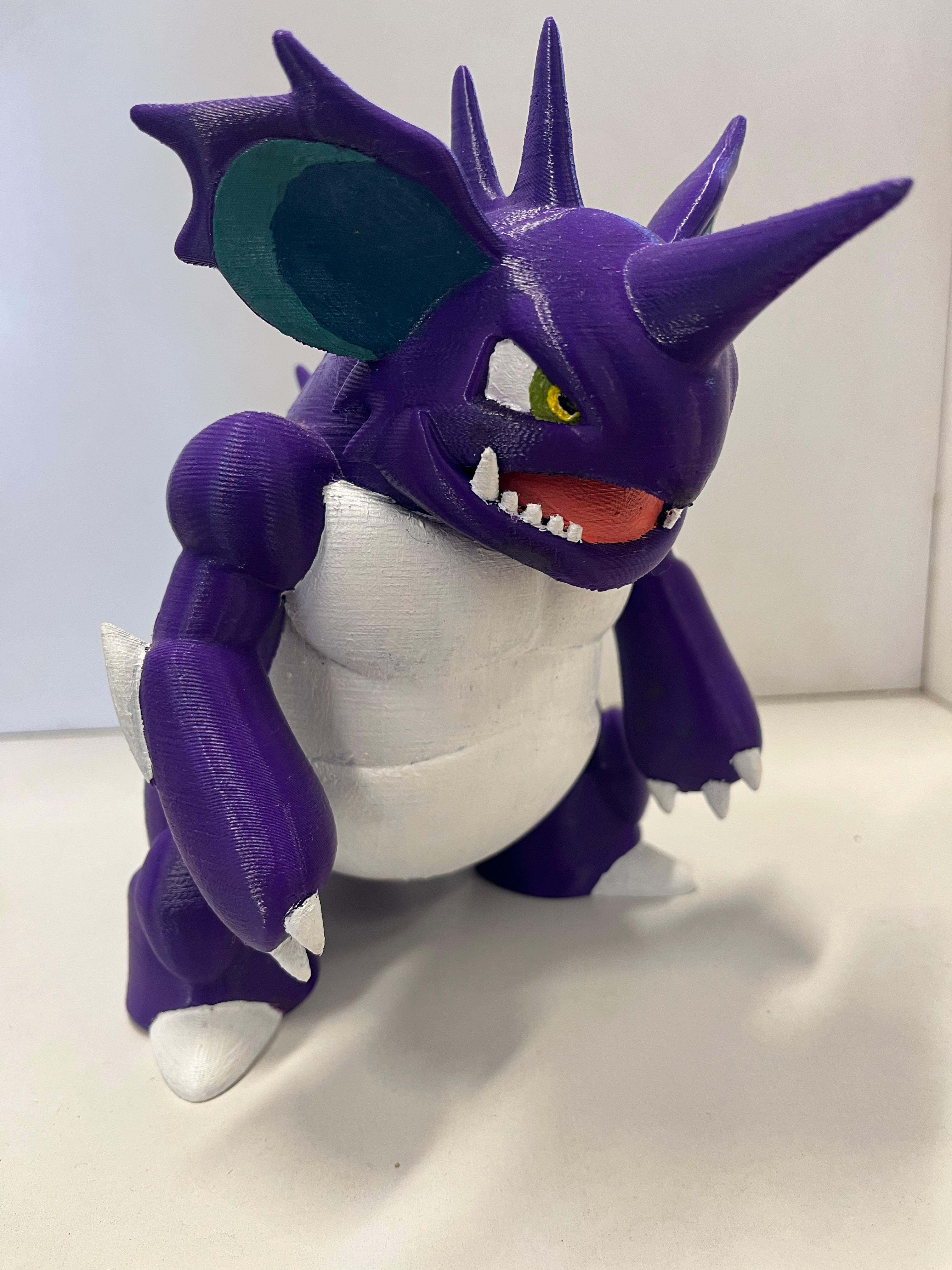 Nidoking (com pintura personalizada)