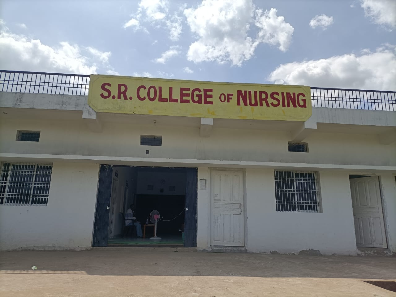S S Institute Of Nursing, Hardoi