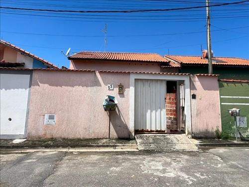 Casa, Residencial, Aterrado, 2 dormitório(s), 1 vaga(s) de garagem