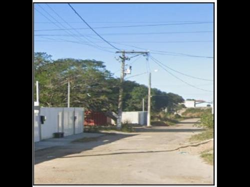 Casa             -   - 63,95m2