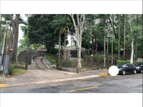 Apartamento à venda em leilão
