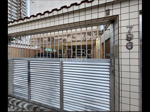 Apto A.U., 33m², nº 33, Bloco A, próximo à Praia do Boqueirão, Encruzilhada, Santos/SP.