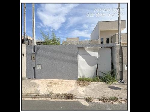 Terreno          -   - 215,90m2