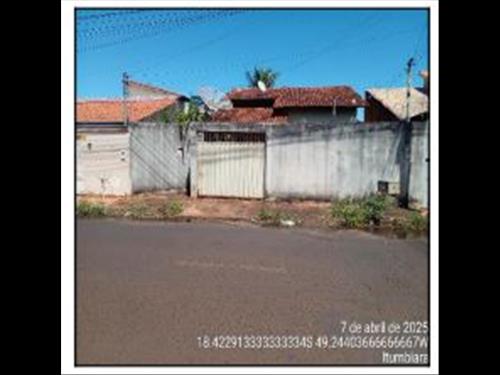 Casa             -   - 70,00m2