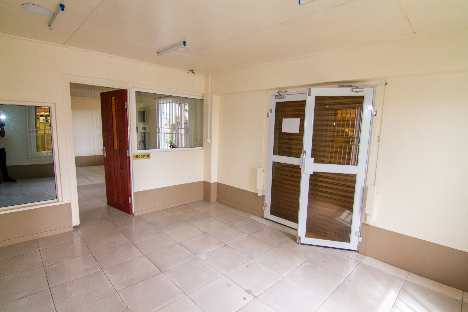 Slangenhoutstraat-no-55-Paramaribo-Surgoed-makelaardij-nv-Huurpand-HZ00845-7.jpg
