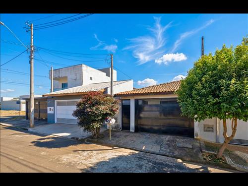 IMÓVEL RESIDENCIAL CONTRUÍDO SOBRE TERRENO DE 175M² NO RESIDENCIAL BERTOLUCCI EM PIRACICABA/SP